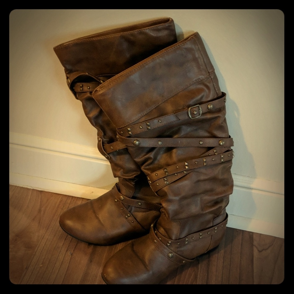 Brown strappy boots